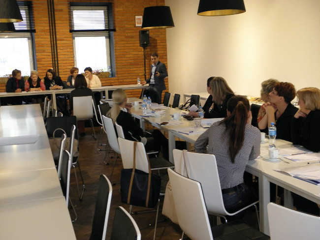 Szkolenie na temat wypalenia zawodwego, spotkanie w sali konferencyjnej Poradni Psychologiczno Pedagogicznej nr 1 w Rzeszowie